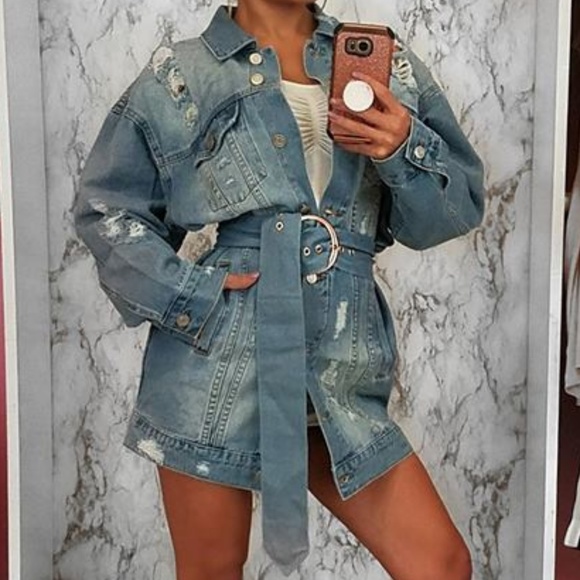 ❌SOLD OUT❌Distressed Denim Jacket - Med Blue - Picture 2 of 9
